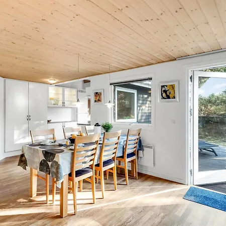 Jula - 800m From The Sea By Interhome Feriehus *